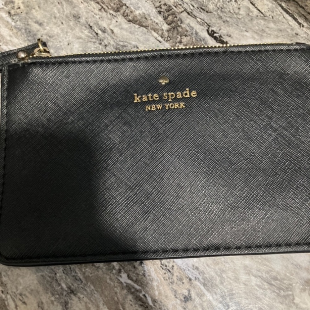 Kate spade wristlet wallet